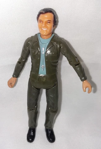 M.A.S.H Alan Alda "Hawkeye" Pierce Figure 1981 Twentieth 20th Century Fox 3.5 Cover