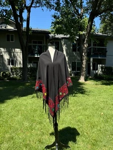 Embroidered Shawl Egyptian/Palestinian with Stunning Tatreez - Picture 1 of 5