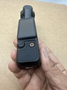 DJI Osmo Pocket 3 Black w/ Case - POWRS ON - LCD DISPLAY BLANK - - Picture 1 of 10