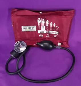 McKesson LUMEON Deluxe Aneroid Sphygmomanometer with Adult Blood Pressure Cuff - Picture 1 of 5