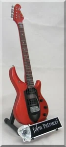 Guitarra en miniatura JOHN PETRUCCI Dream Theater con púa de guitarra - Imagen 1 de 2