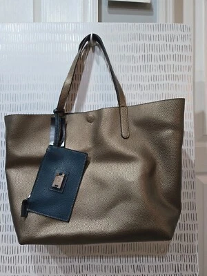 Bolso de Mano STYLE & CO Corte Limpio Reversible con Muñequera, Latón y Tormenta, Grande Nuevo con Etiquetas Foto 1 de 4