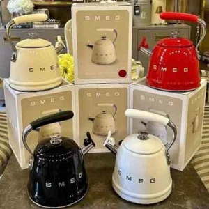 SMEG WHISTLING KETTLE Stainless Steel and Kitchen kettle for the Stove 2.3L NEW - Picture 1 of 8