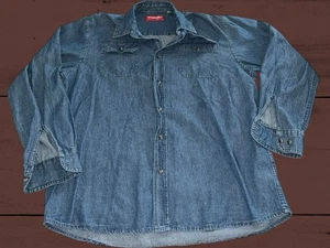 Wrangler Blue  Long Sleeve Denim Button Up Pockets Size L - Picture 1 of 7