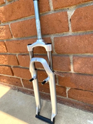 Bicycle Alloy 26" Suspension Fork 1" Threaded  Disc Brake Mount MTB Bikes - Image 1 of 4