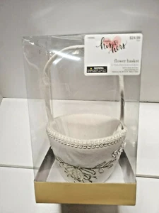 Hochzeit Blumenmädchen Korb "Happily Ever After" Ausverkauf - Bild 1 von 7