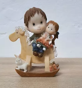 Schöner Deko Figur Mädchen Mit Puppe Am Schaukelpferd Vintage - Bild 1 von 12