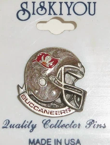Tampa Bay Buccaneers Pin Peltre Fútbol Casco Sombrero Solapa NFL Nuevo - Imagen 1 de 2