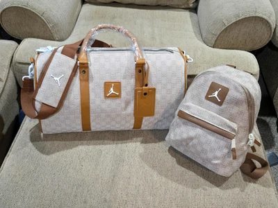 Jordan Nike Monograma Logo Jacquard Mini Mochila 8L y Bolso de Lona 25L Nuevo con Etiquetas Foto 1 de 4