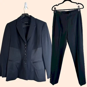 Escada Black Wool Blazer Suit Set  - Imagen 1 de 11