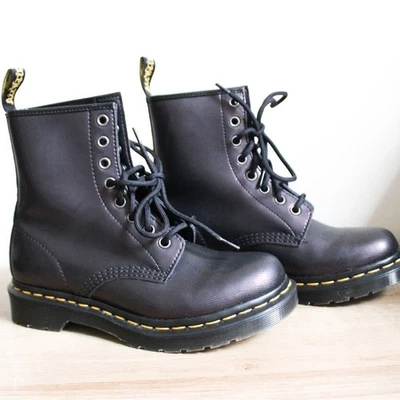 Botas de combate Dr. Marten’s 1460 Airwair para mujer nuevas sin etiquetas en púrpura/borgoña, talla 6 Foto 1 de 4