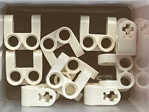 LEGO Parts - White Technic Axle Pin Connector Split - No 41678 - QTY 10 - Picture 1 of 1