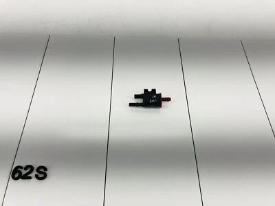 Fiat 500L 2014 1,4 L L4 motor de gasolina válvula de control de purga de emisiones OEM Foto 1 de 4