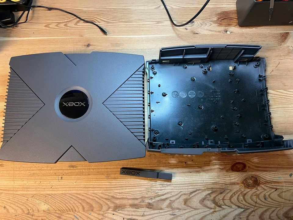 Estuche reacondicionado original Microsoft Xbox y bisel DVD solamente Foto 1 de 4