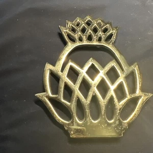 Virginia Metal Crafters Newport Pineapple Brass Trivet Stamped 1976 Granny core - Picture 1 of 5