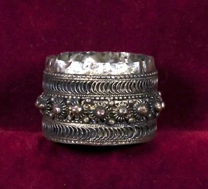 Contenedor redondo de plata vintage - Imagen 1 de 3
