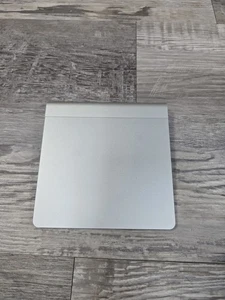 Apple Magic Trackpad A1339 Wireless Bluetooth Silver For Mac OS X Tested Works - Picture 1 of 6