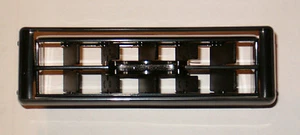 Lot 32 NAVISTAR Ventilation A/C Vents NEW 3113289C1L Black Rectangular 136-1 IH - Bild 1 von 9