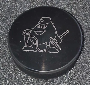 VINTAGE I THINK RUSSIAN MASCOT⛏️ Working 🏒 PUCK MADE IN CZECHOSLOVAKIA 🇨🇿 - Picture 1 of 7