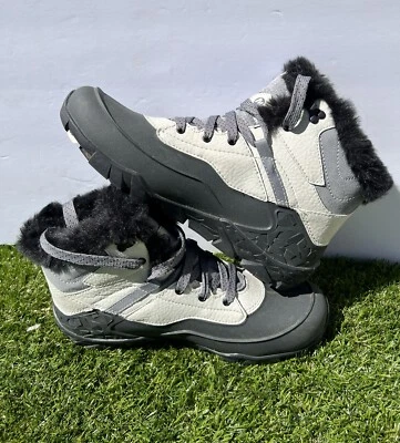 Botas impermeables Merrell Aurora 6 blancas negras hielo de piel sintética para mujer J37224 talla 7,5 Foto 1 de 4