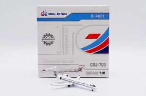 PLAAF CRJ-700 Reg: B-4061 JC Wings Maßstab 1:400 Diecast Modell LH4353 - Bild 1 von 7