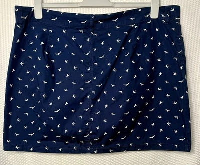 Falda corta elástica St. John’s Bay para mujer Plus 18W pájaros con bolsillos 40"W x 18" de largo Foto 1 de 4