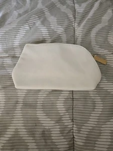 Bolso de Maquillaje Mary Kay Into the Garden Collection Blanco A1 - Imagen 1 de 5