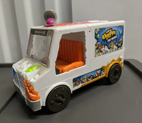 The Ugglys Pet Shop Van Gross Sounds Toy Figures Moose Truck White Orange WORKS Cover