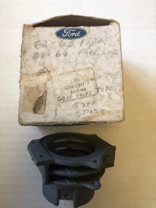 NOS 1962-64 FORD FAIRLANE 3 Spd GEARSHIFT TUBE BEARING C3OZ-7347-A Box 24 - Foto 1 di 3