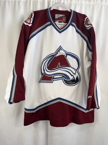 Vintage Pro Player NHL Colorado Avalanche CCM Hockey Home White Jersey Size XL Cover
