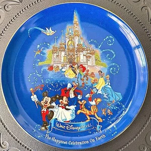 ✨ Walt Disney world display collection collectible plate 8” - Picture 1 of 6