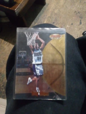 Bowman's Best Atomic Refractor #41 1997-98 Ray Allen Foto 1 de 2