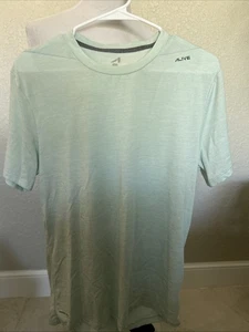Women's Quick Dry Activewear Size Medium - Picture 1 of 2