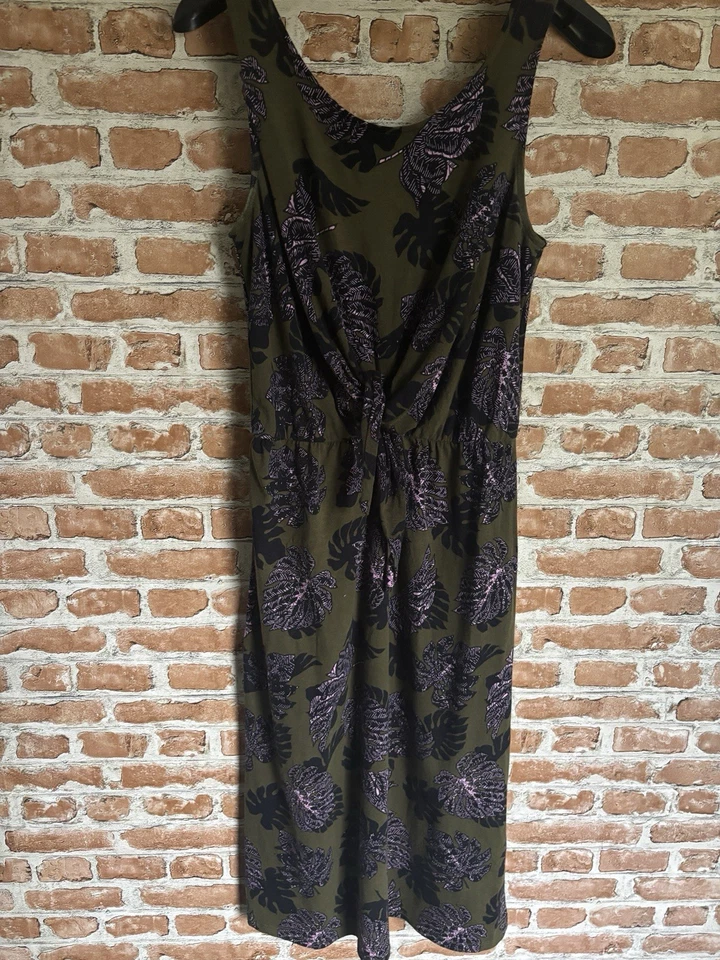 Primark Women's Midi Dress  Green Floral, Size 8 - Image 1 of 4