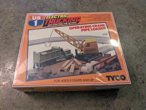 Vtg Tyco US1 Electric Trucking Operating Crane Pipe Loader HO Scale #3410 SEALED - Picture 1 of 7