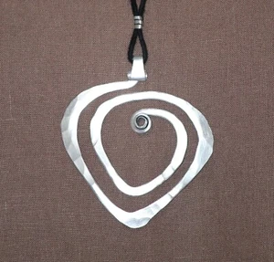 ANTIJOYAS Handmade ART-2-WEAR Hammered Aluminum TCHAI NECKLACE  X-Large  HC26 - Picture 1 of 18