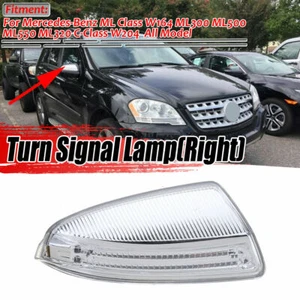 For Mercedes ML Class W164 ML320 C-Class Right Door Mirror Turn Signal Light - Picture 1 of 7