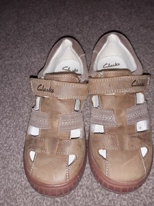 clarks childrens sandals uk