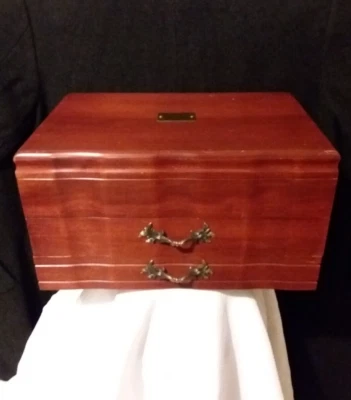 AMERICAN REED&BARTON PROVINCIAL 2 DRAWER FLATWARE STORAGE CHEST - Image 1 of 4