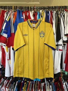 SWEDEN 2012 2013 HOME FOOTBAL SHIRT SOCCER JERSEY UMBRO sz L MEN - Picture 1 of 22