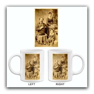 Taza de postal Carnival Sideshow de 1900 - The Legless Acrobat - Imagen 1 de 3