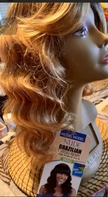 "Peluca Body Wave 100 % cabello humano peluca brasileña desnuda con flequillo color: OT27 18""" Foto 1 de 4