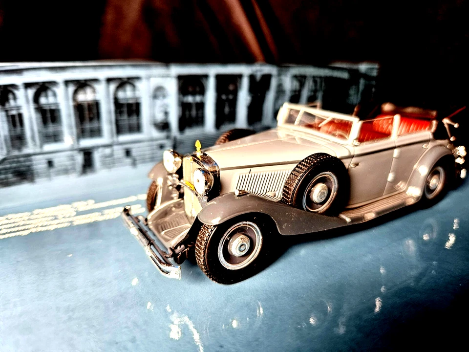 Paul's Model Art Maybach Zeppelin DS 8 1:43 Scale Inv. #3836 - Image 1 of 4