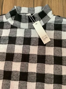 BB Dakota Women’s Size M Turtleneck Flannel Sweater Checkered Gray Black White - Picture 1 of 7