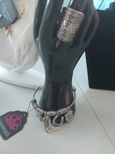 Brazalete Brazalete Brazalete Paparazzi Plata Bota Vaquera + Anillo 616 - Imagen 1 de 4