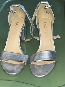 CL by Chinese Laundry-Women's Wedge Sandal Silver Size 8 - Picture 1 of 6