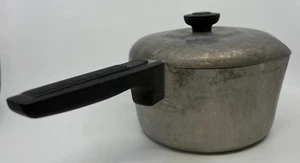 Vintage Wagner Ware Magnalite Aluminum Double Spout Saucepan and Lid 3 qt 4683M - Picture 1 of 10