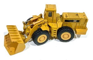 Die-cast ERTL Wheel Loader CATERPILLAR 1/50 scale 988B CAT Mighty Movers - Picture 1 of 8