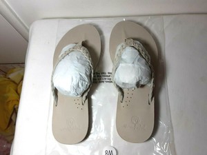 ocean minded oumi flip flops