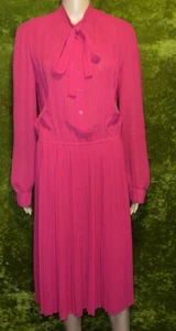 VTG 70s Diane Von Furstenberg Red Polyester Chiffon Pleated Bow Shirt Dress 12 - Picture 1 of 8